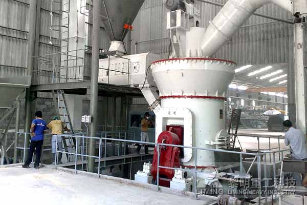 骚片AV蜜桃精品一区重工立式（shì）磨粉機