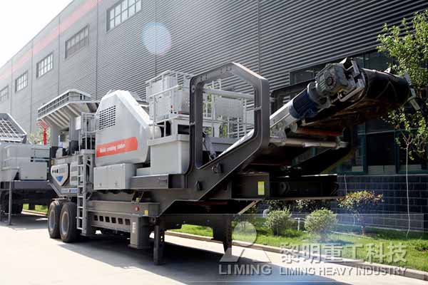 骚片AV蜜桃精品一区重工的移動式（shì）破碎站助您致富